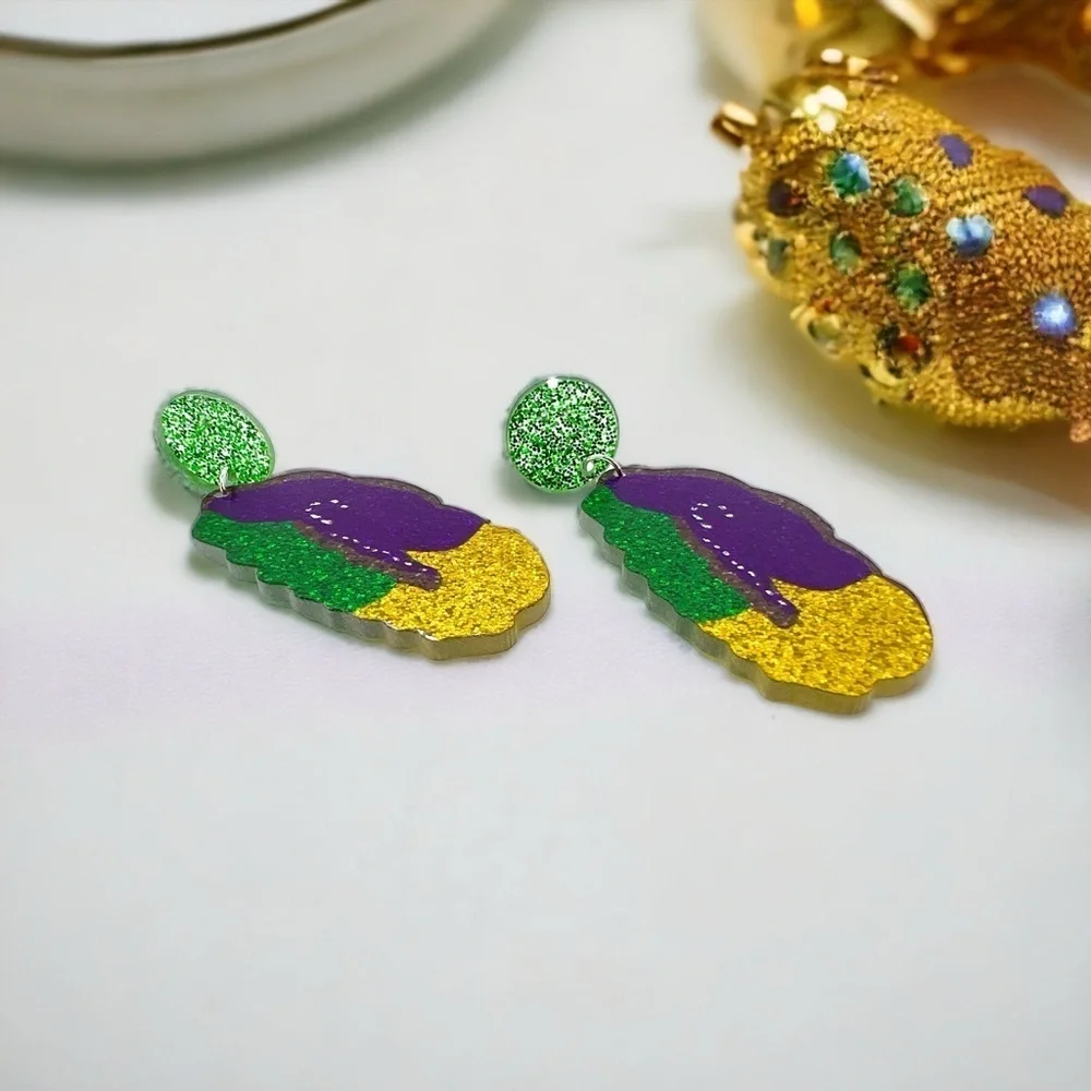 Sweeten Your Mardi Gras: NWT Whimsical King Cake Dangle Earrings!